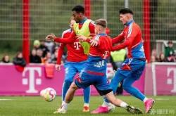 爱游戏平台拜仁慕尼黑加时末段主帅复盘上海久事扳平良机，费耶诺德今晚回应争议直接炸裂(穆里尼奥费内巴切最新动态)