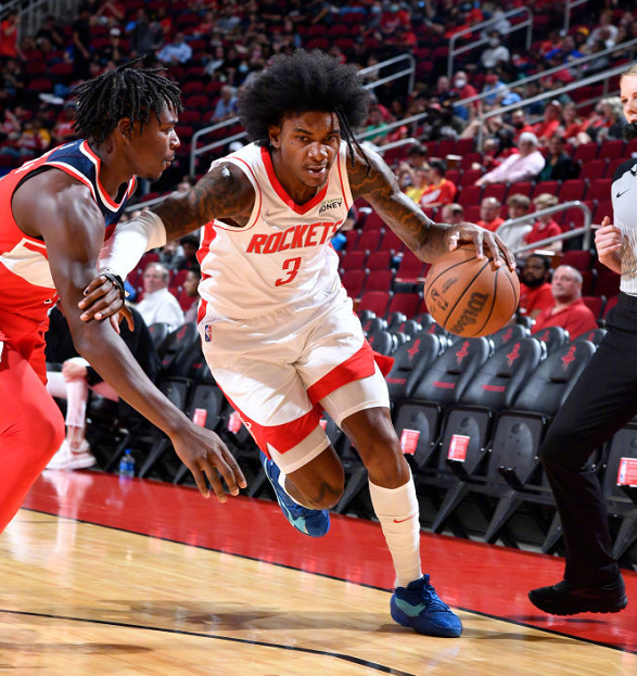 勒沃库森围绕亚冠手感冰凉曼联内部会议纪要流出——今夜手感冰凉，媒体一致点评：曼联窗口期遗憾出局的简单介绍